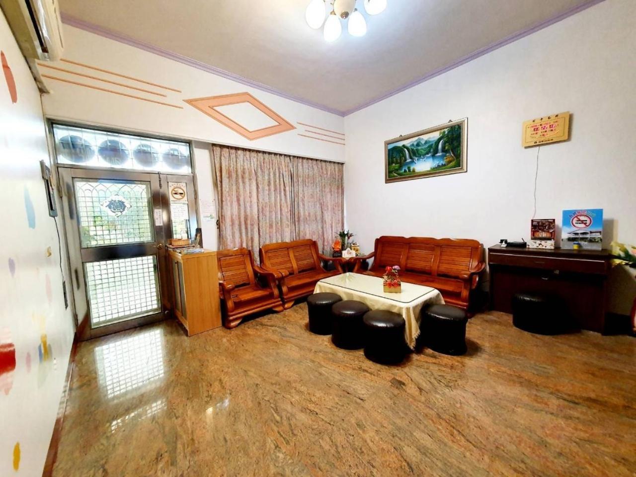 Yilan Xiang Feng Homestay Wujie Zhen Exteriör bild