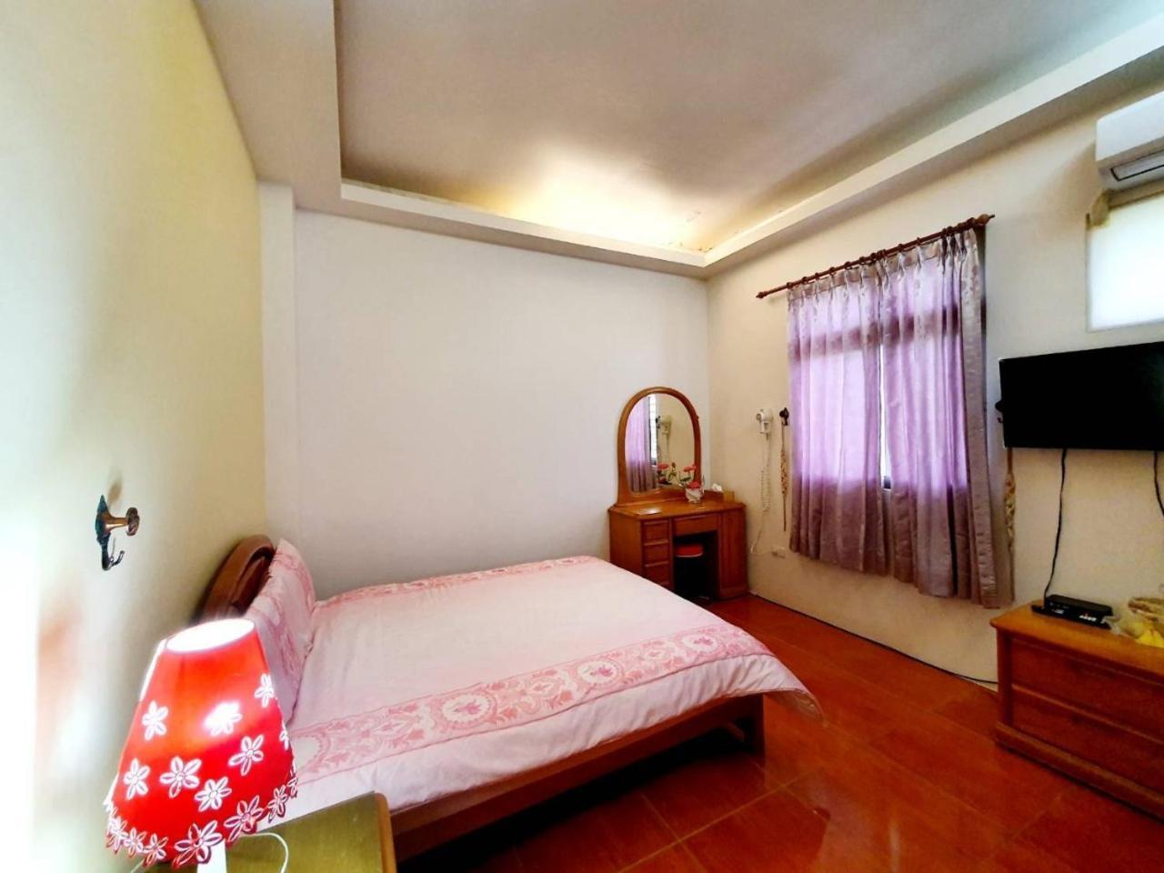 Yilan Xiang Feng Homestay Wujie Zhen Exteriör bild