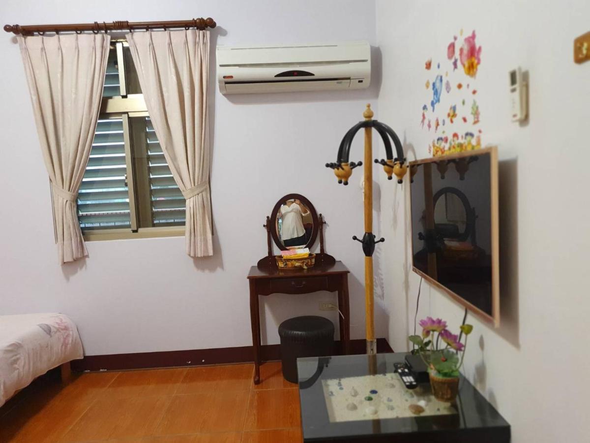 Yilan Xiang Feng Homestay Wujie Zhen Exteriör bild