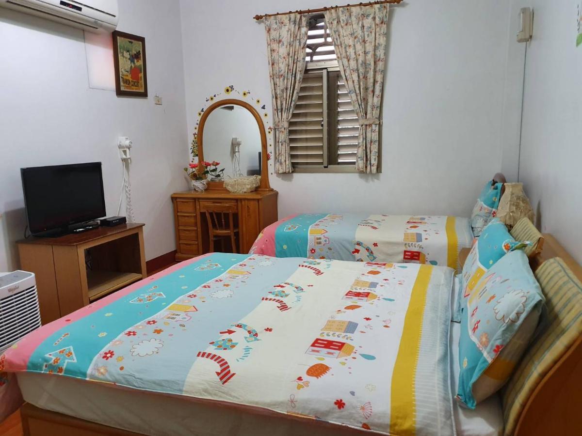 Yilan Xiang Feng Homestay Wujie Zhen Exteriör bild